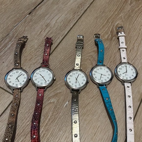 Set of 5 World Market Double Strap NWOT Watches - Just Need Batteries - Picture 3 of 5